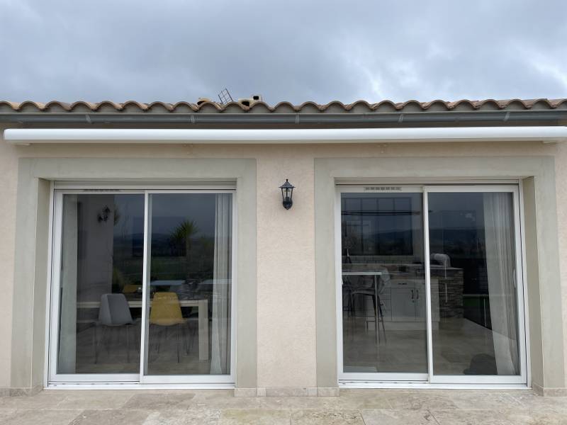 Store banne coffre à Nages-et-Solorgues