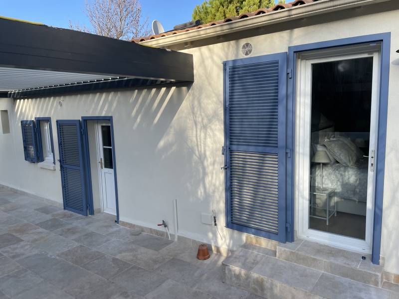 Volets battants en aluminium sur Caveirac