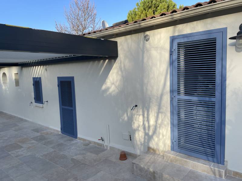 Volets battants en aluminium sur Caveirac