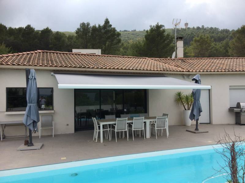 Store coffre toile gris clair