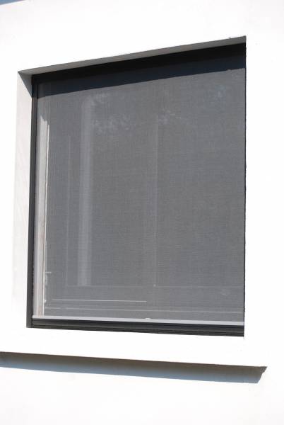 Moustiquaire enroulable avec cadre alu gris anthracite